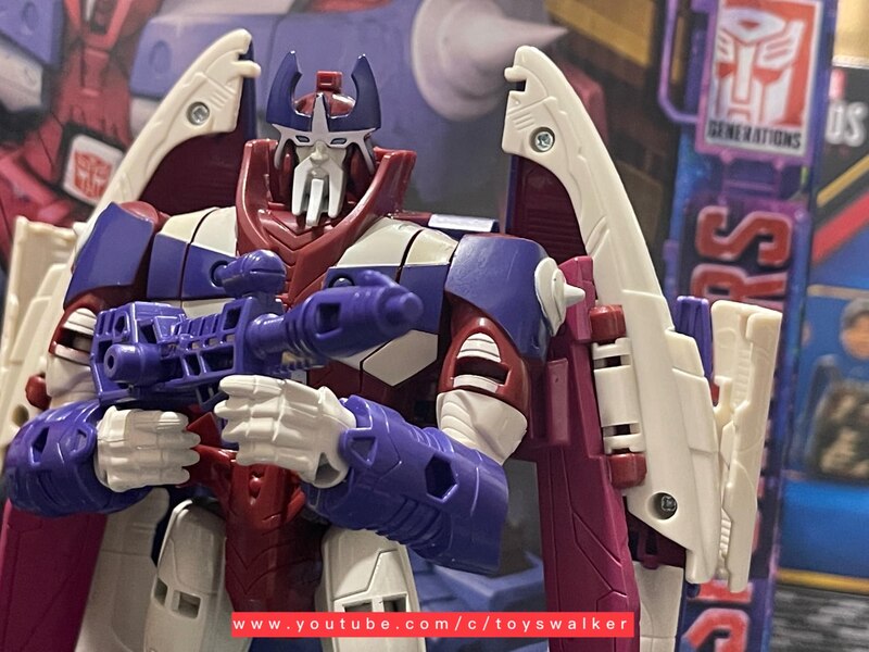 Transformers Legacy A Hero Is Born Alpha Trion And Orion Pax In Hand Image  (13 of 20)